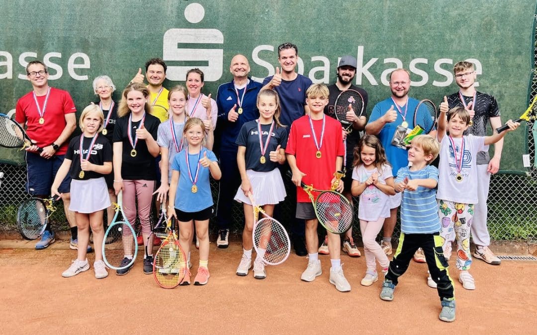 Familien-Tennis beim TCK Anhausen – Sport, Spaß und tolle Matches
